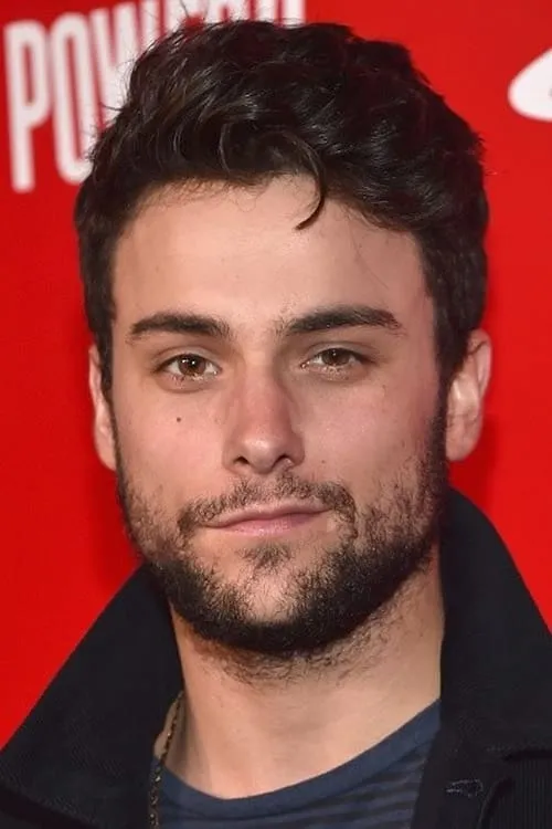 Foto de Jack Falahee