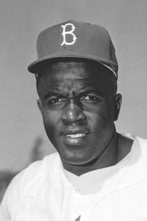 Sammy T. Dobson ha trabajado con Jackie Robinson en 1 ocasiones