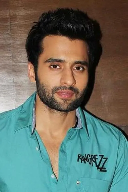 Jacky Bhagnani interpretando a Nihal Singh