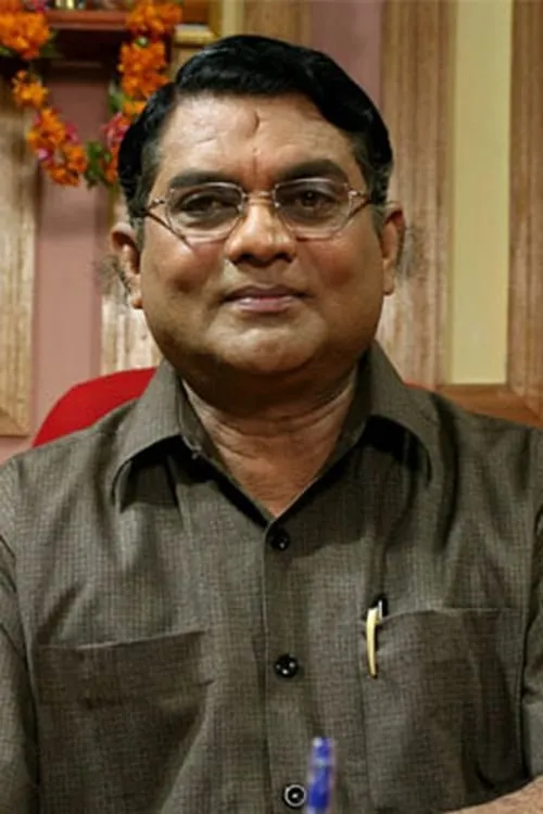 Jagathy Sreekumar interpretando a Vishalakshan