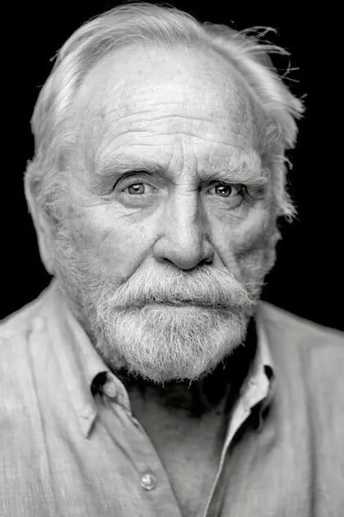 James Cosmo interpretando a Murdo