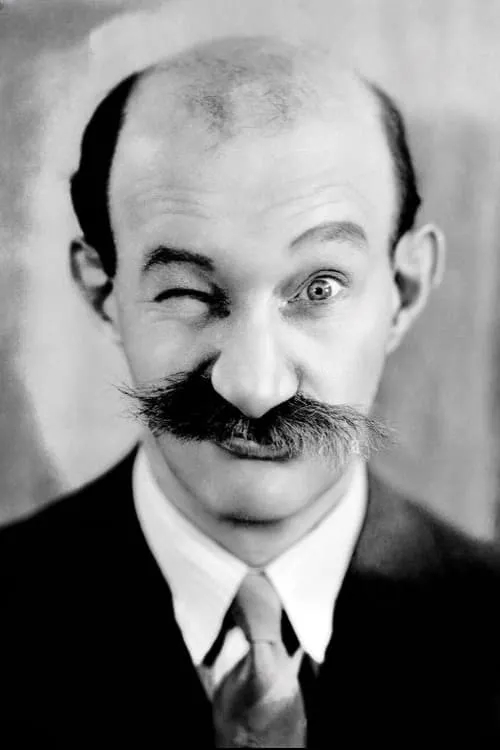 Actor James Finlayson