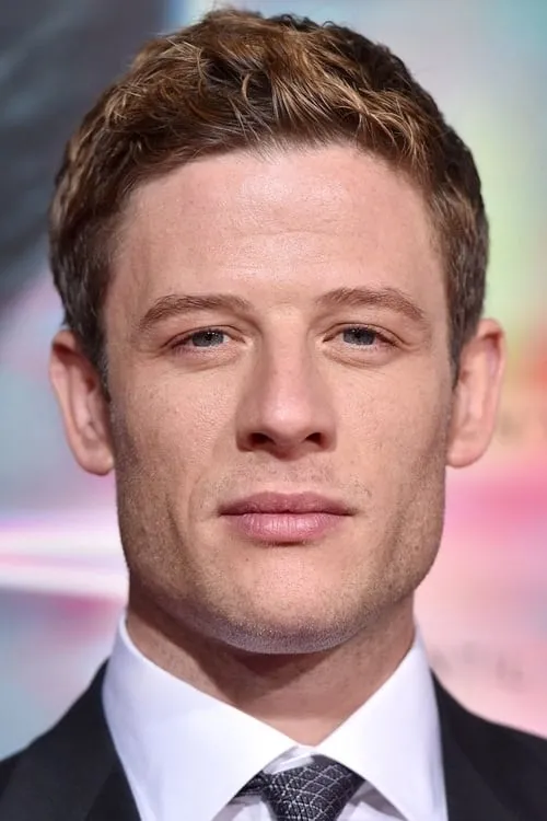 James Norton interpretando a Hadrian