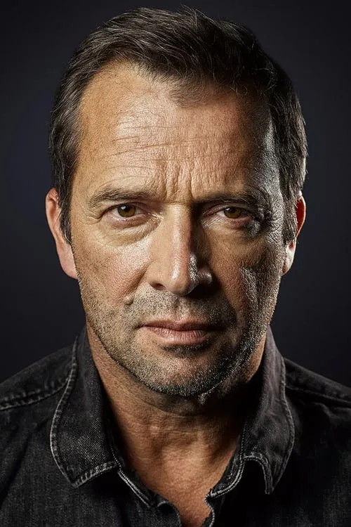 Foto de perfil del actor James Purefoy en el reparto