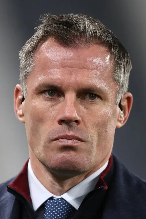 Jamie Carragher interpretando a Self