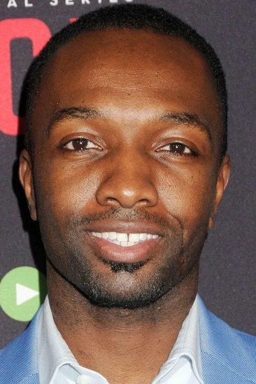 Jamie Hector interpretando a Mr. Roundtree