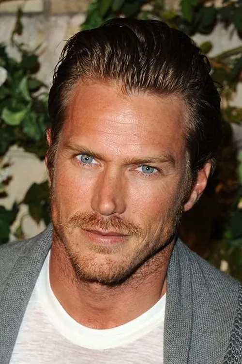 Foto de perfil del actor Jason Lewis en el reparto