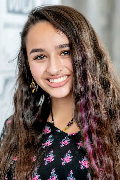 Jazz Jennings interpretando a herself