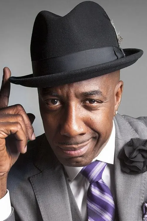 J.B. Smoove interpretando a 