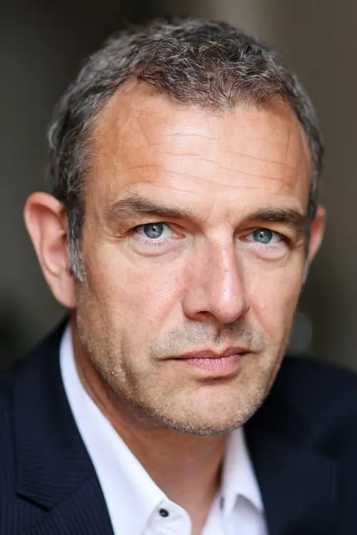 Foto de perfil del actor Jean-Yves Berteloot en el reparto