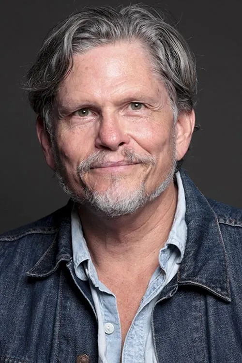 Jeff Kober interpretando a Kent Bridewell