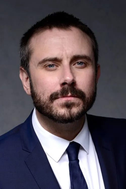 Jeremy Scahill interpretando a Self