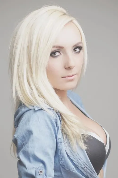 Jessica Nigri interpretando a Herself