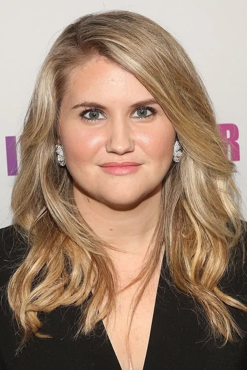 Jillian Bell interpretando a Self