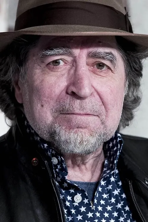 Joaquín Sabina interpretando a 