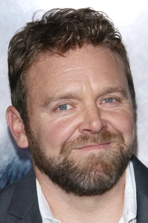 Joe Carnahan interpretando a Self