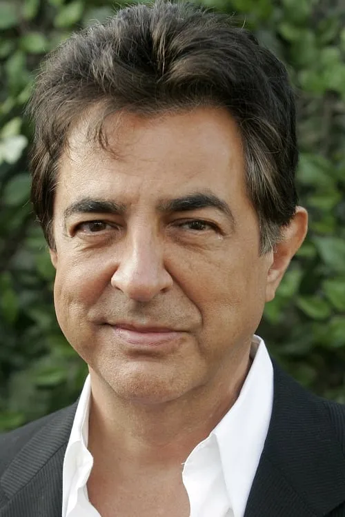 Joe Mantegna interpretando a Arthur Chambers