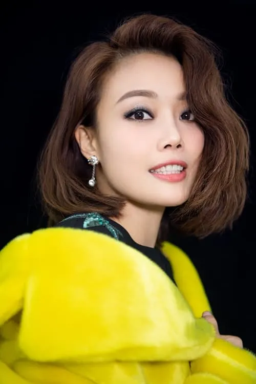 Joey Yung interpretando a Chuk Sam-leung