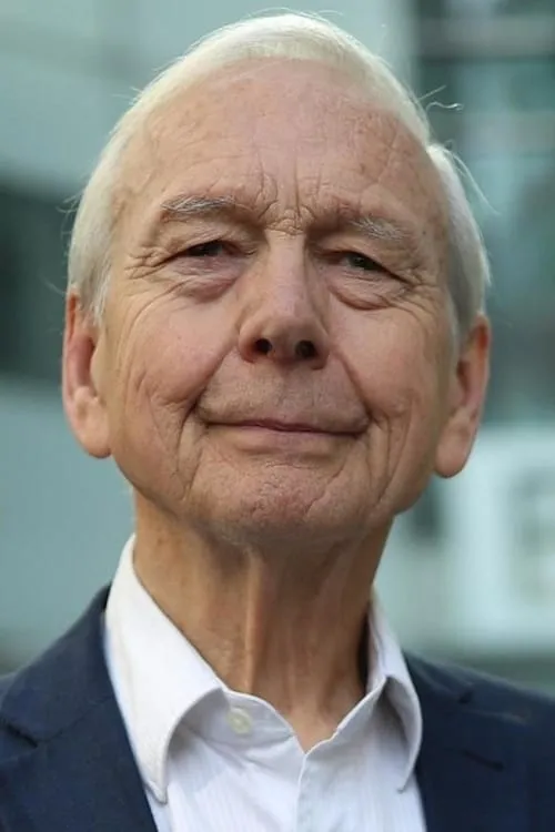 John Humphrys interpretando a (archive footage)