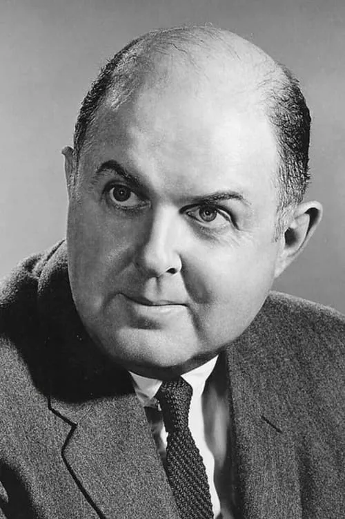 Foto de perfil del actor John McGiver en el reparto