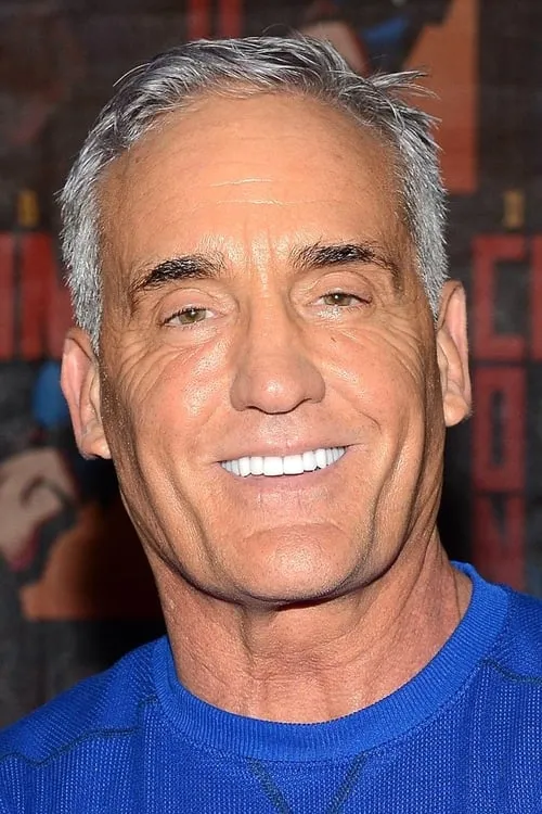 Foto de perfil del actor John Wesley Shipp en el reparto