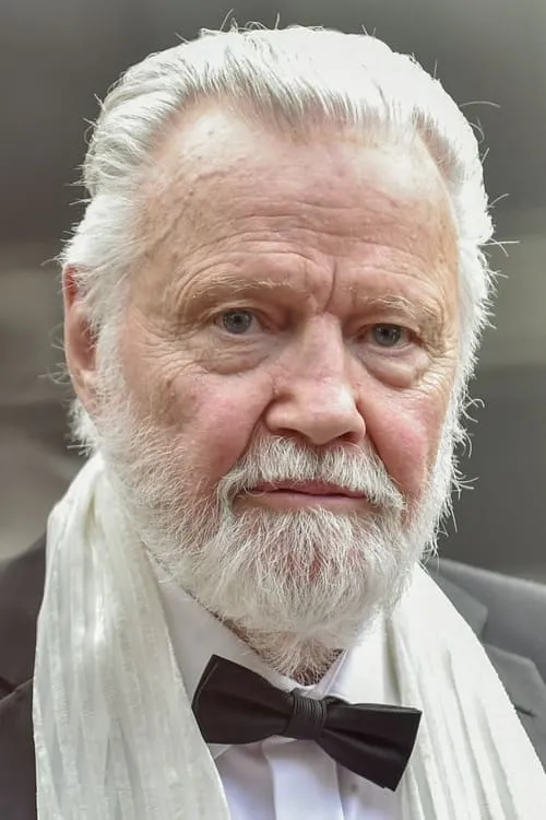 Foto de perfil del actor Jon Voight en el reparto