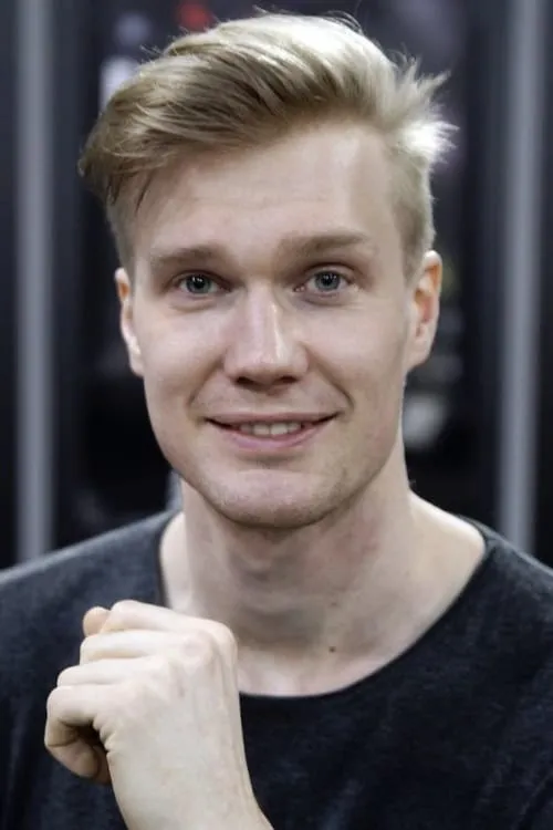 Actor Joonas Suotamo