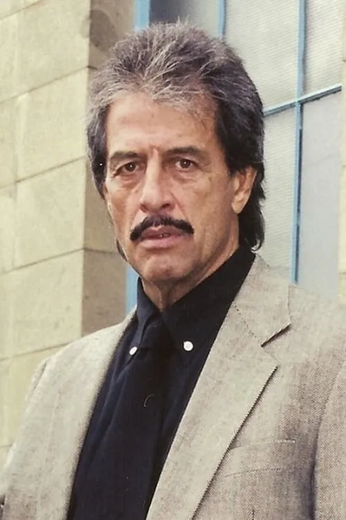 Actor Jorge Luke