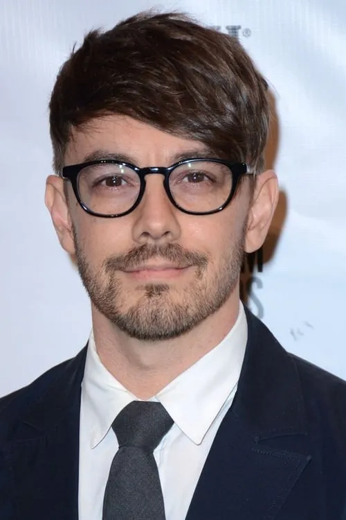 Jorma Taccone interpretando a Self