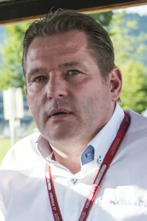 Jos Verstappen en el reparto