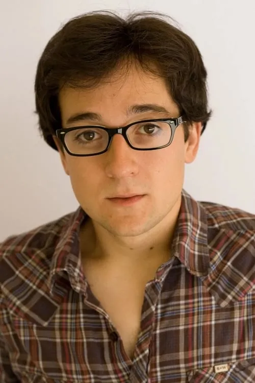 Josh Brener interpretando a Jon