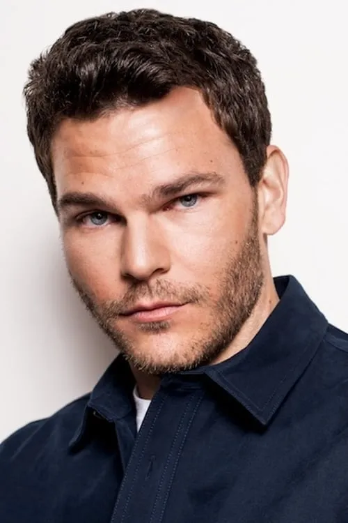 Foto de perfil del actor Josh Helman en el reparto