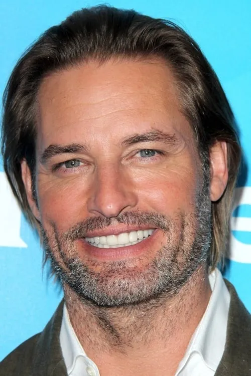 Josh Holloway interpretando a Narrator