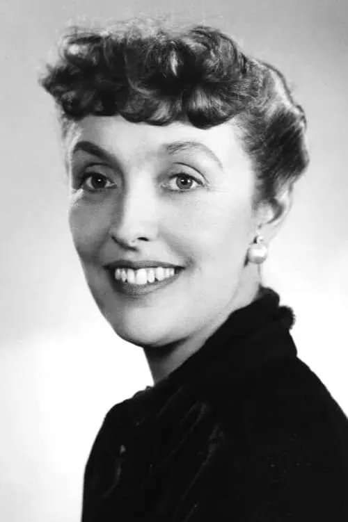 Joyce Grenfell interpretando a Miss Horsefell-Hughes