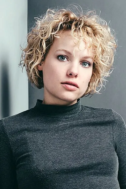 Actor Julia Franz Richter