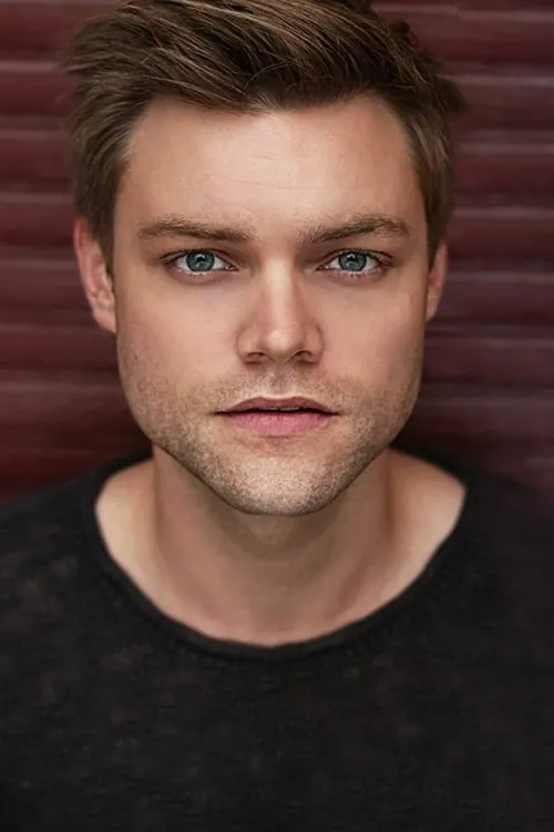 Actor Julian Mau