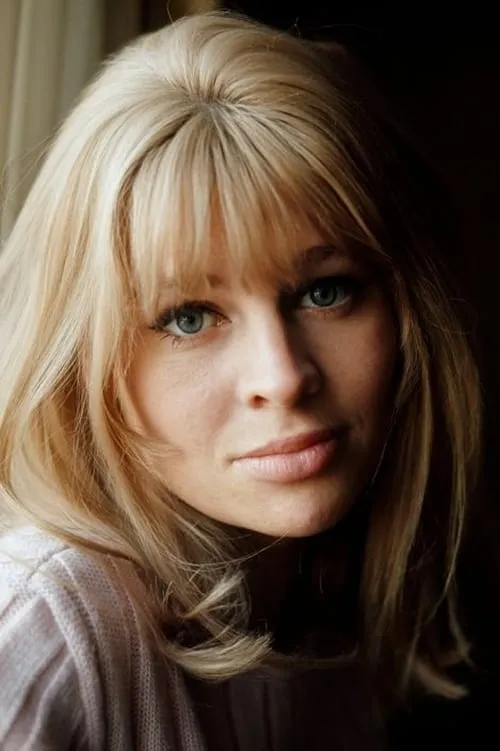 Julie Christie interpretando a Helen Cuffe