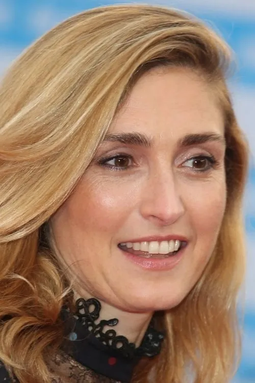 Julie Gayet interpretando a Nathalie