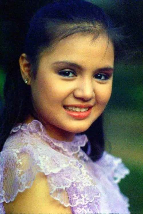 Julie Vega interpretando a Angela Rodriguez