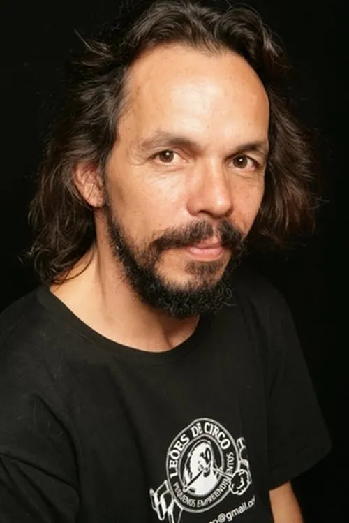 Actor Julio Adrião