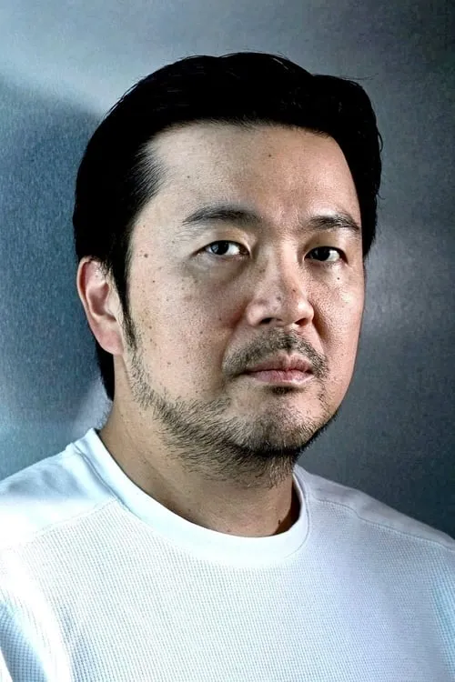 Justin Lin interpretando a 