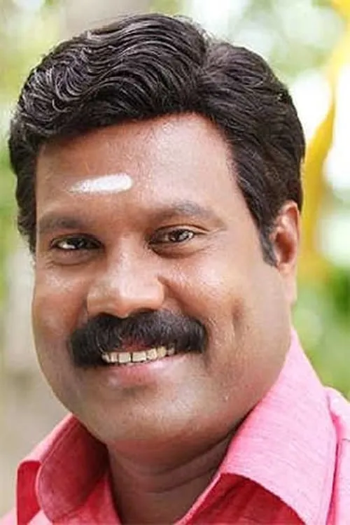 Kalabhavan Mani interpretando a Reddiyar