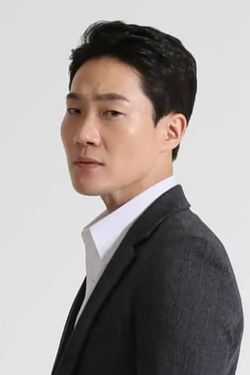 Actor Kang Jun-seok