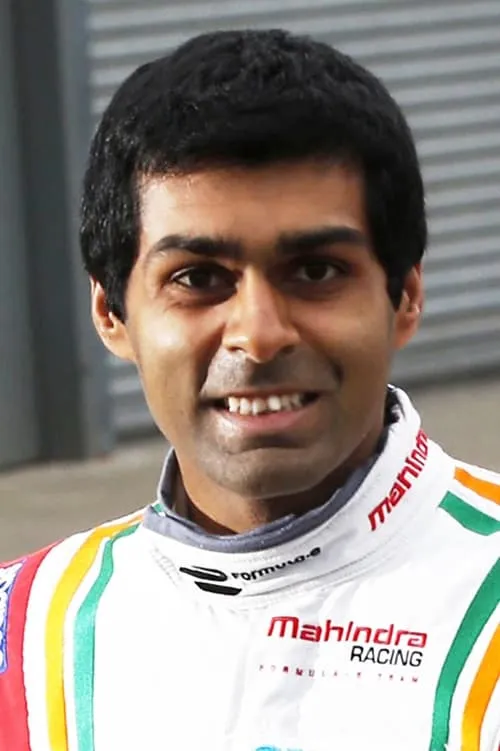 Karun Chandhok interpretando a Self