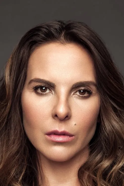 Kate del Castillo interpretando a Isabella Triebel