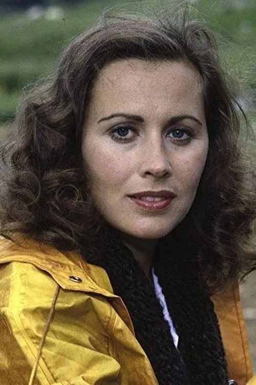 Actor Kate Nelligan