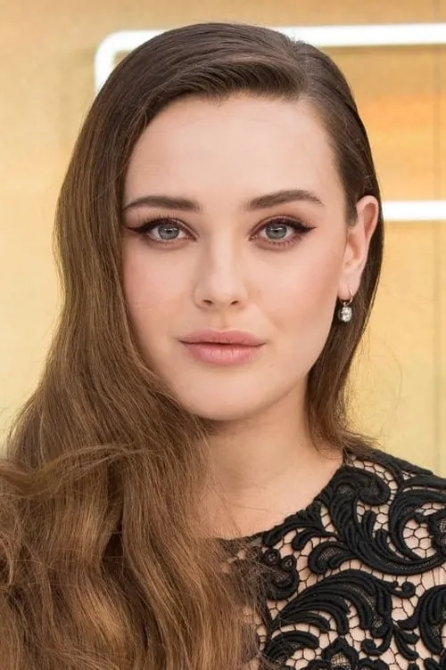 Foto de perfil del actor Katherine Langford en el reparto