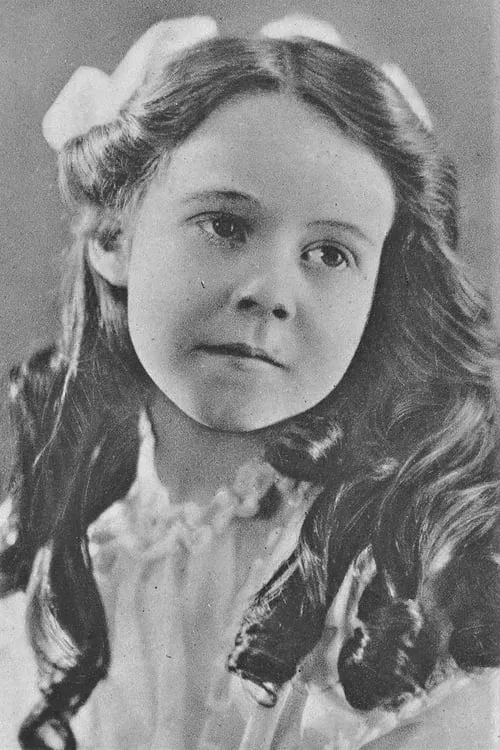 Katherine Lee interpretando a Princess Olga as a Child