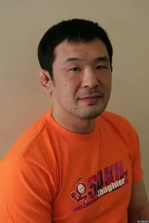 Kazushi Sakuraba interpretando a Himself