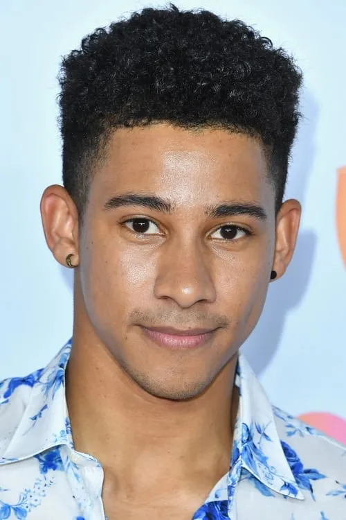 Abigail Houck ha trabajado con Keiynan Lonsdale en 1 ocasiones